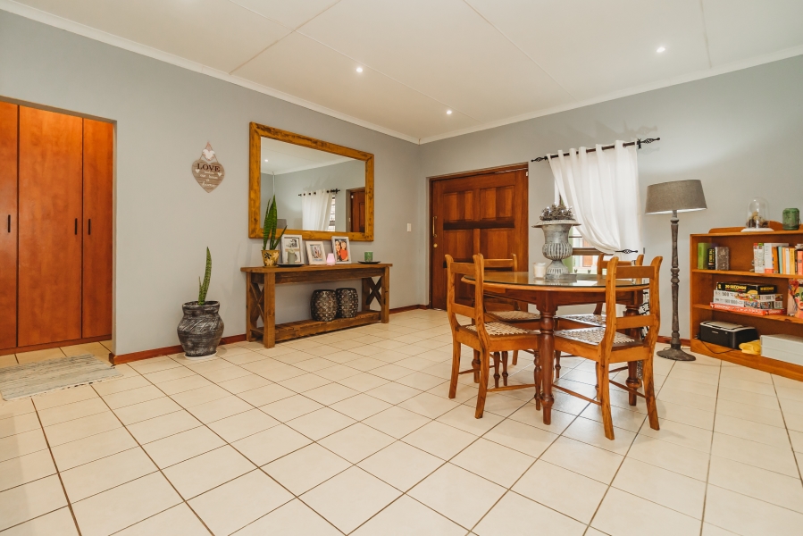 2 Bedroom Property for Sale in Heather Park Western Cape